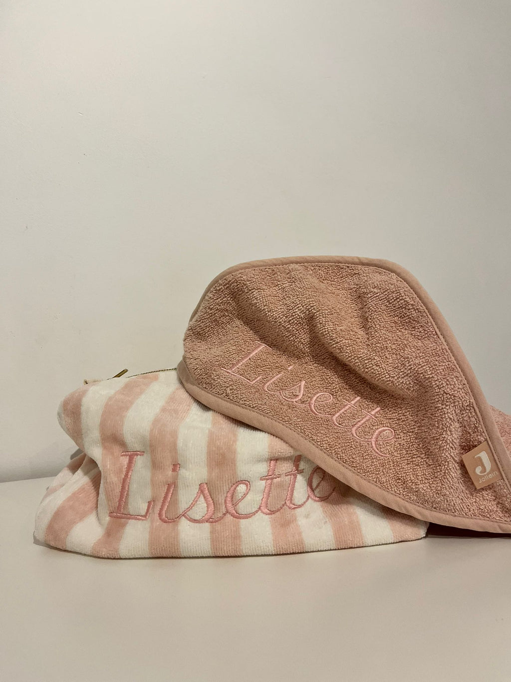 Toilettas Rose in April